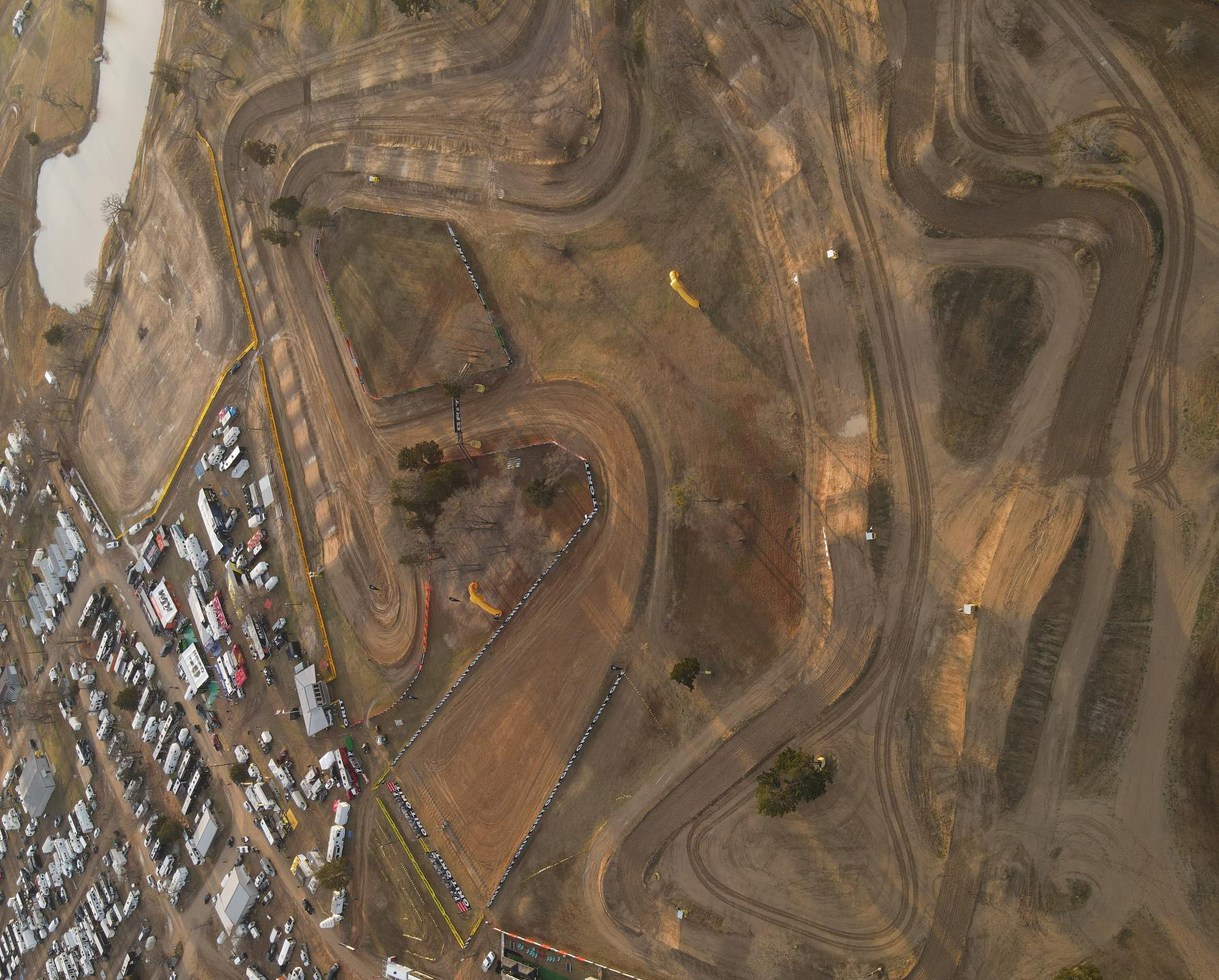 Underground MX photo 2